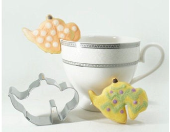 Cookie Cutter Teapot Mug Hanger